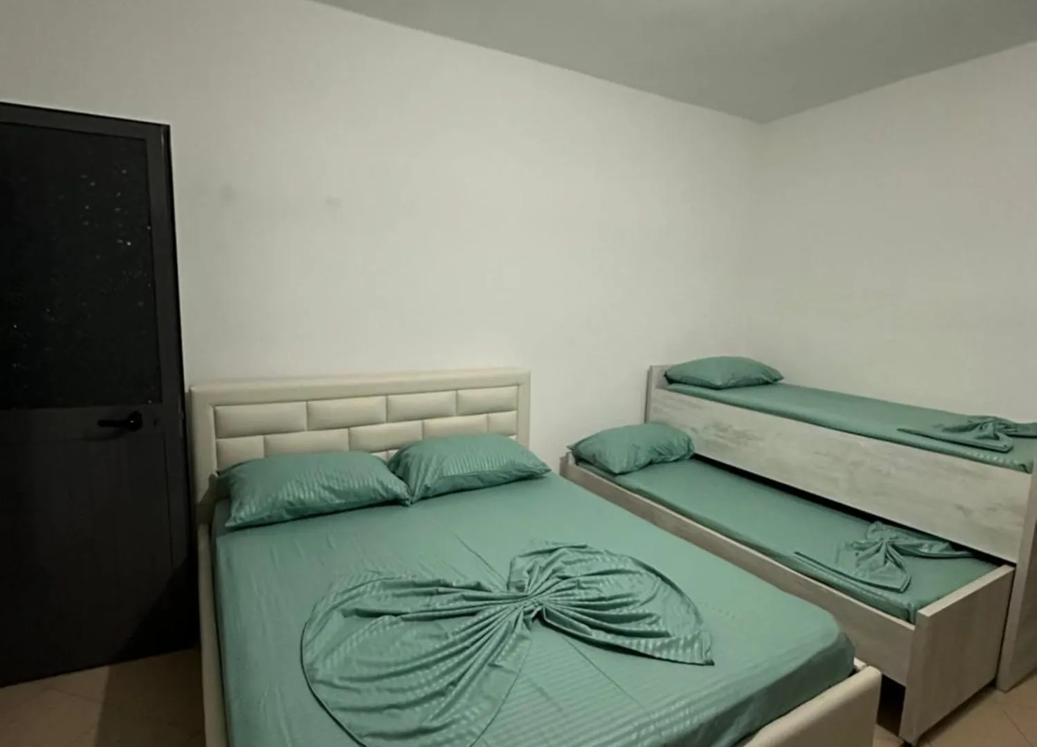 Hotel 24 Velipojë