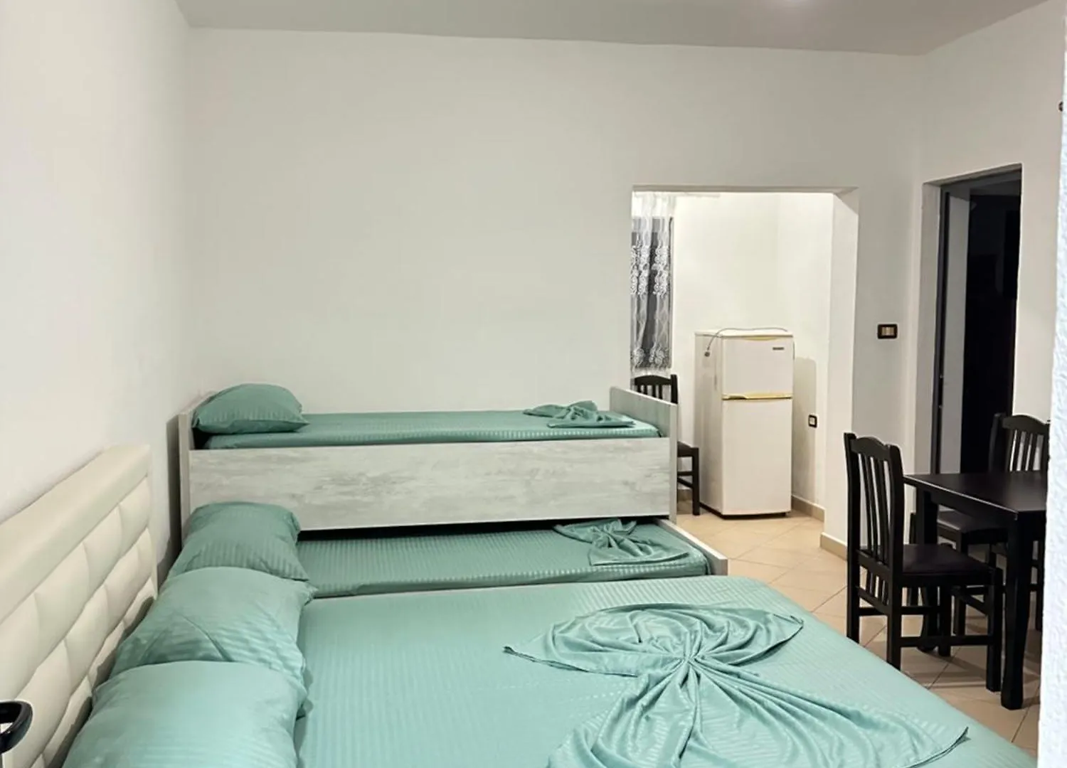 ***  Hotel 24 Velipojë Albanien