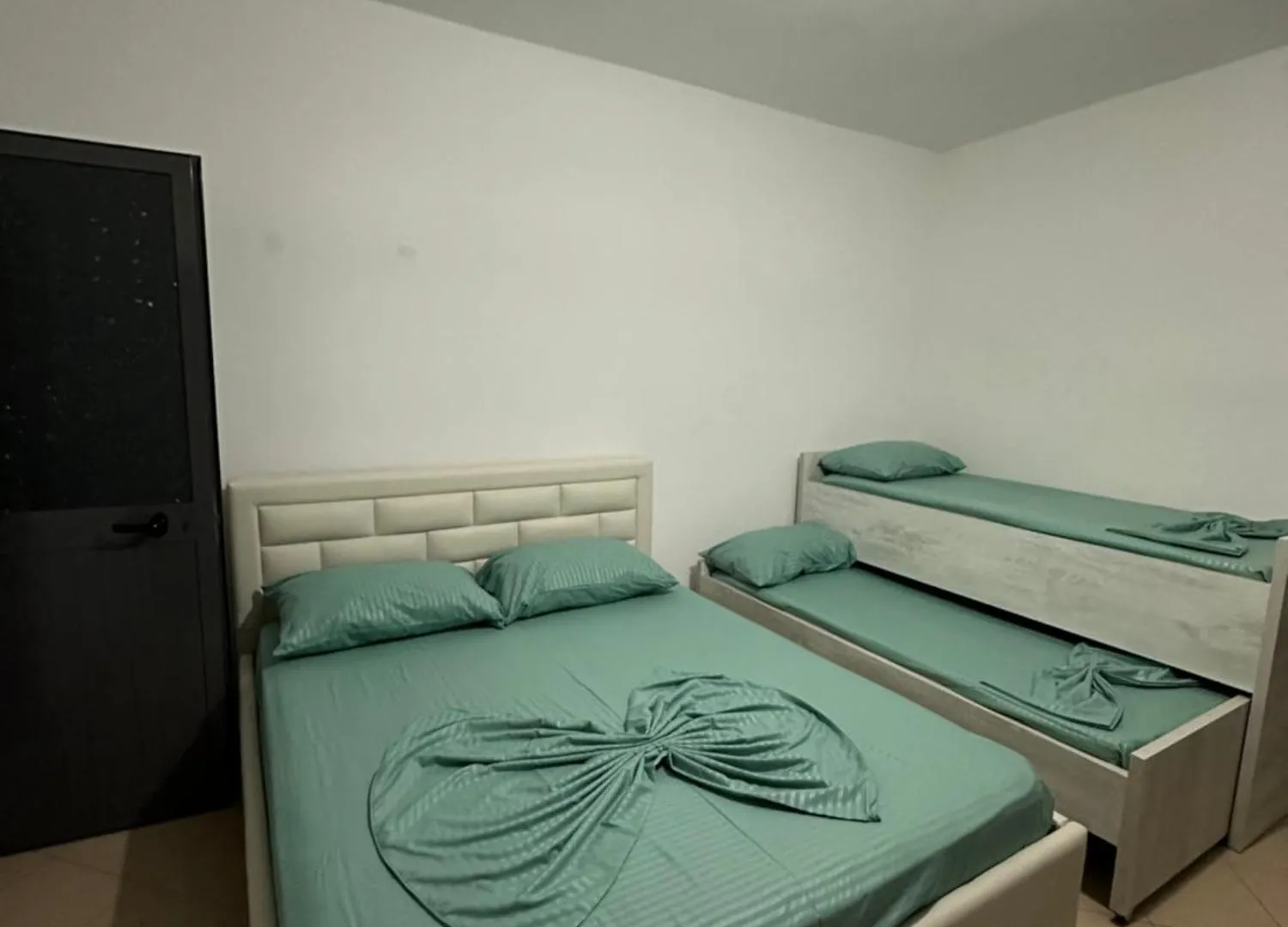 Hotel 24 Velipojë